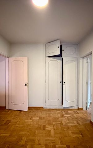 Casa à venda com 250m², 4 quartos e 5 vagas Casa à venda com 250m², 4 quartos e 5 vagasQuarto 4