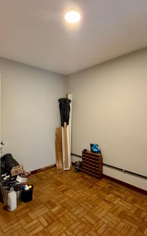 Casa à venda com 250m², 4 quartos e 5 vagas Casa à venda com 250m², 4 quartos e 5 vagasQuarto de Serviço