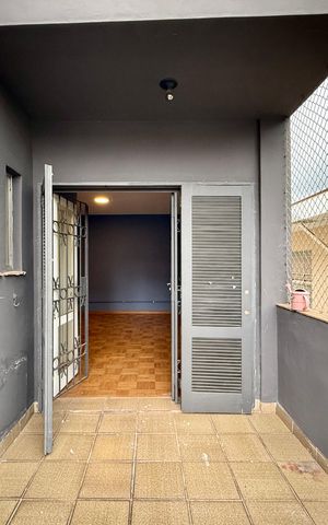 Casa à venda com 250m², 4 quartos e 5 vagas Casa à venda com 250m², 4 quartos e 5 vagasSacada Suíte 2