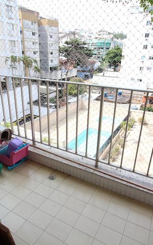 Apartamento à venda com 85m², 2 quartos e 1 vagaVaranda