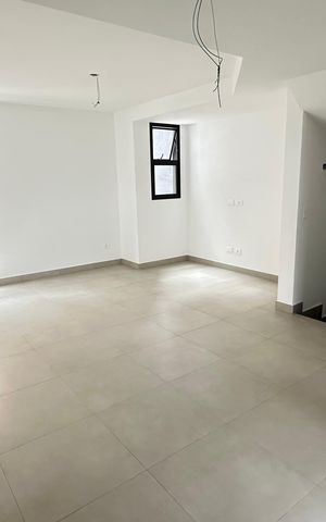 Casa de condomínio à venda com 193m², 3 quartos e 2 vagas