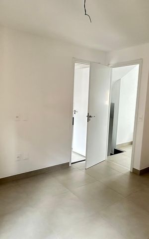 Casa de condomínio à venda com 193m², 3 quartos e 2 vagas