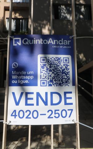 Apartamento à venda com 60m², 2 quartos e 1 vagaFachada