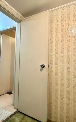 Apartamento à venda com 110m², 3 quartos e 2 vagas Apartamento à venda com 110m², 3 quartos e 2 vagasBanheiro Corredor
