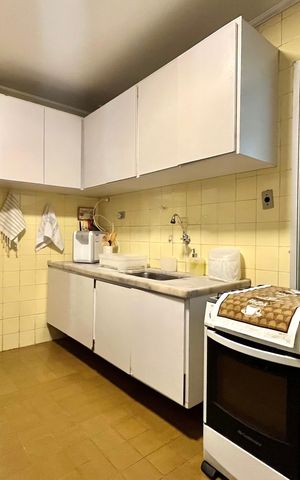Apartamento à venda com 110m², 3 quartos e 2 vagas Apartamento à venda com 110m², 3 quartos e 2 vagasCozinha