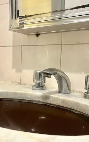 Apartamento à venda com 110m², 3 quartos e 2 vagas Apartamento à venda com 110m², 3 quartos e 2 vagasBanheiro da Suíte