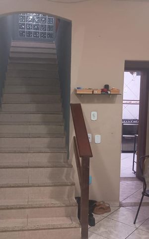 Casa para alugar com 240m², 3 quartos e 1 vaga