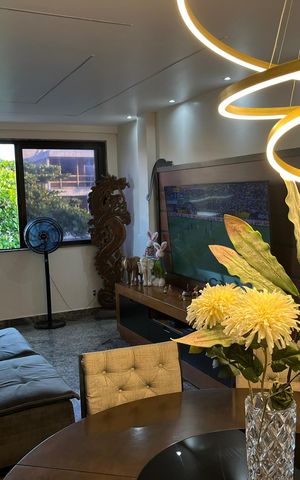 Apartamento para alugar com 440m², 4 quartos e 3 vagas Apartamento para alugar com 440m², 4 quartos e 3 vagasSala