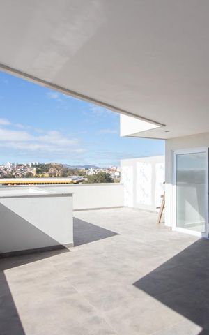 Apartamento à venda com 150m², 3 quartos e 2 vagas Apartamento à venda com 150m², 3 quartos e 2 vagasÁrea Comum - Rooftop