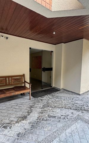 Apartamento à venda com 78m², 3 quartos e 2 vagasEntrada portaria