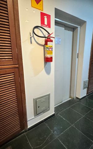 Apartamento à venda com 78m², 3 quartos e 2 vagasHall serviço