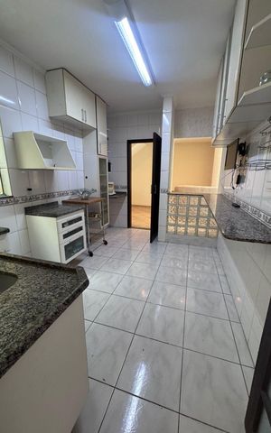Casa à venda com 270m², 3 quartos e 2 vagas Casa à venda com 270m², 3 quartos e 2 vagasCozinha
