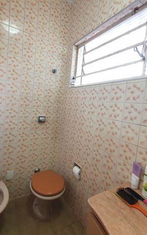 Casa à venda com 268m², 3 quartos e 4 vagasBanheiro