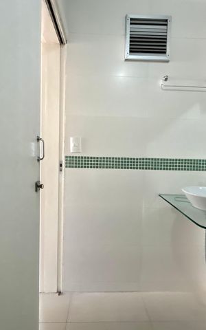 Apartamento para alugar com 70m², 2 quartos e 1 vaga Apartamento para alugar com 70m², 2 quartos e 1 vagaBanheiro