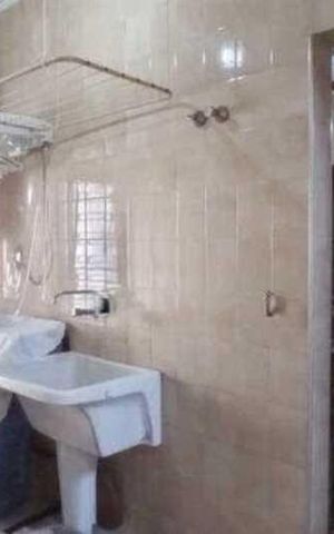 Casa para alugar com 374m², 3 quartos e 4 vagas Casa para alugar com 374m², 3 quartos e 4 vagasÁrea Comum