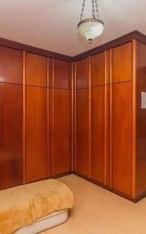 Casa para alugar com 374m², 3 quartos e 4 vagas Casa para alugar com 374m², 3 quartos e 4 vagasQuarto 1