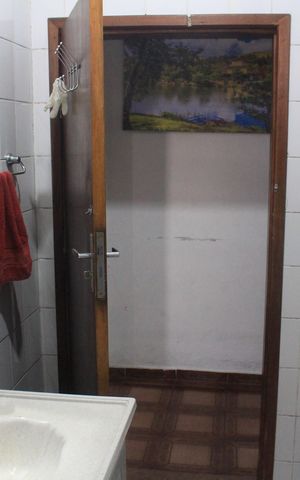Casa à venda com 363m², 4 quartos e 2 vagasBanheiro 1