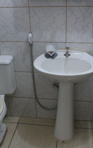 Casa à venda com 363m², 4 quartos e 2 vagasBanheiro 3
