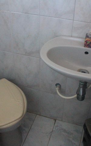 Casa à venda com 363m², 4 quartos e 2 vagasBanheiro 2
