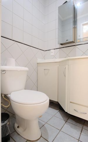 Apartamento à venda com 73m², 3 quartos e 2 vagasBanheiro da Suíte