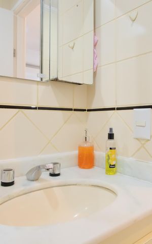 Apartamento à venda com 73m², 3 quartos e 2 vagasBanheiro Social