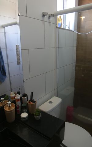 Casa à venda com 210m², 2 quartos e 2 vagasBanheiro