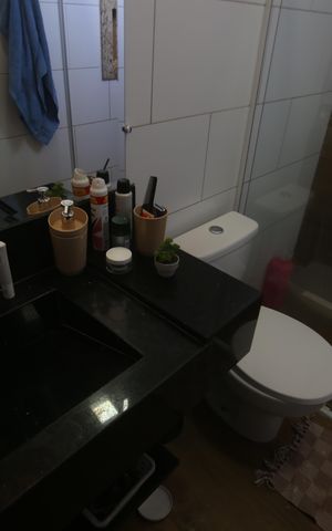 Casa à venda com 210m², 2 quartos e 2 vagasBanheiro