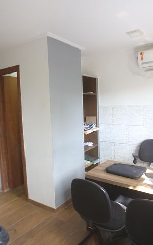 Casa à venda com 210m², 2 quartos e 2 vagasSuite