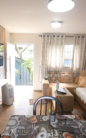 Casa à venda com 210m², 2 quartos e 2 vagasSala