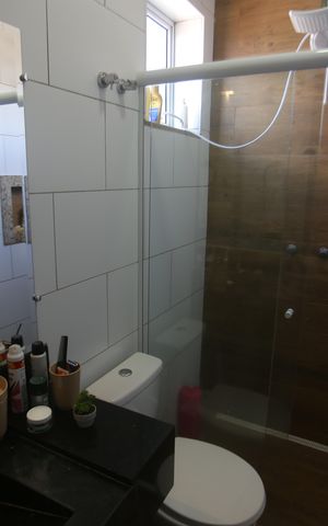 Casa à venda com 210m², 2 quartos e 2 vagasBanheiro