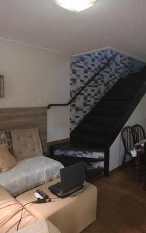 Casa à venda com 210m², 2 quartos e 2 vagasSala