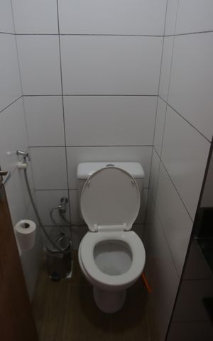 Casa à venda com 210m², 2 quartos e 2 vagasSuite