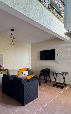 Casa para alugar com 206m², 3 quartos e 2 vagas Casa para alugar com 206m², 3 quartos e 2 vagasÁrea de Churrasqueira e Serviço