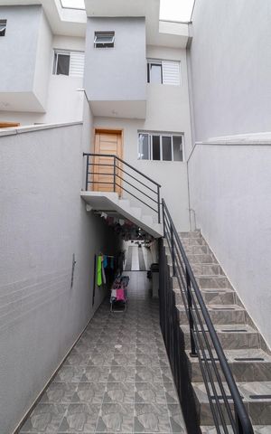 Casa à venda com 115m², 2 quartos e 3 vagasFachada