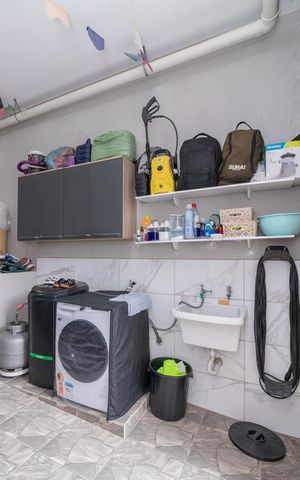 Casa à venda com 115m², 2 quartos e 3 vagasÁrea de Serviço