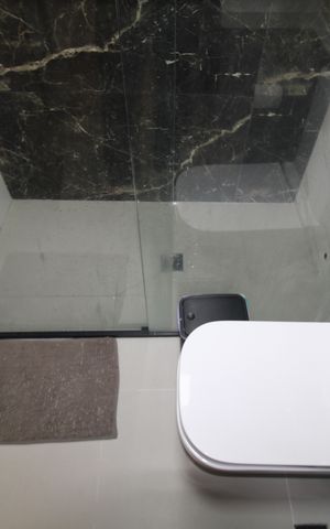 Casa à venda com 220m², 4 quartos e 2 vagasBanheiro