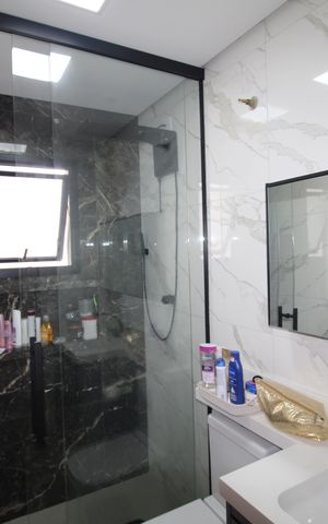 Casa à venda com 220m², 4 quartos e 2 vagasBanheiro
