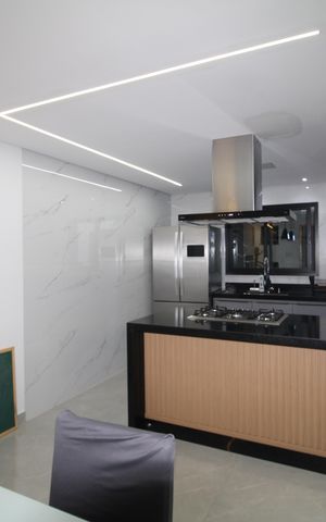 Casa à venda com 220m², 4 quartos e 2 vagasCozinha