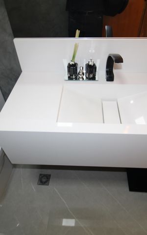 Casa à venda com 220m², 4 quartos e 2 vagasLavabo