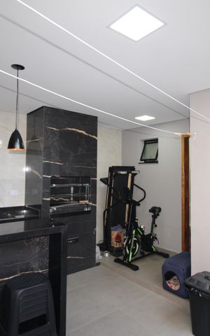 Casa à venda com 220m², 4 quartos e 2 vagasÁrea de Serviço