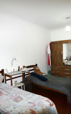 Casa à venda com 723m², 5 quartos e 2 vagasQuarto 3