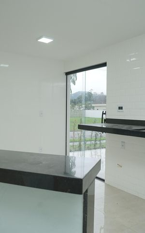 Casa de condomínio para alugar com 360m², 3 quartos e 2 vagas Casa de condomínio para alugar com 360m², 3 quartos e 2 vagasCozinha