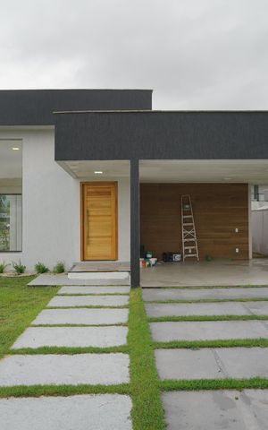 Casa de condomínio para alugar com 360m², 3 quartos e 2 vagas Casa de condomínio para alugar com 360m², 3 quartos e 2 vagasFachada