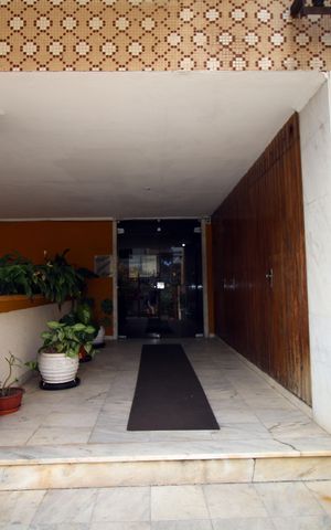 Apartamento à venda com 75m², 2 quartos e 1 vagaFachada e portaria