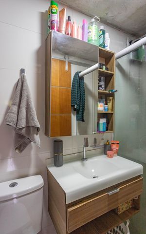 Apartamento à venda com 67m², 3 quartos e 1 vagaBanheiro da suíte 