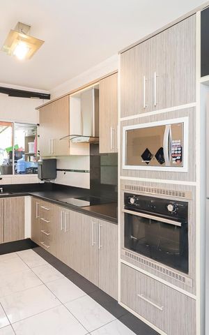 Casa à venda com 119m², 2 quartos e 2 vagasCozinha