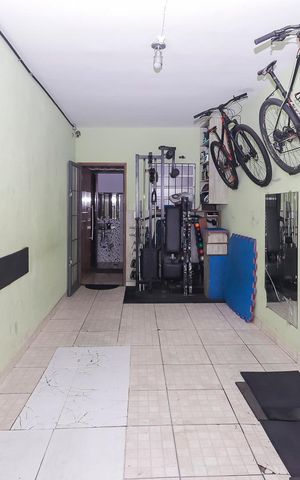 Casa à venda com 119m², 2 quartos e 2 vagasGaragem