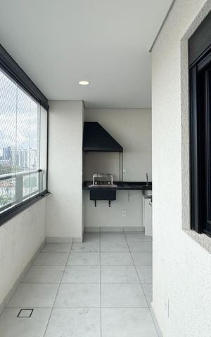 Apartamento para alugar com 60m², 2 quartos e 1 vagaSacada