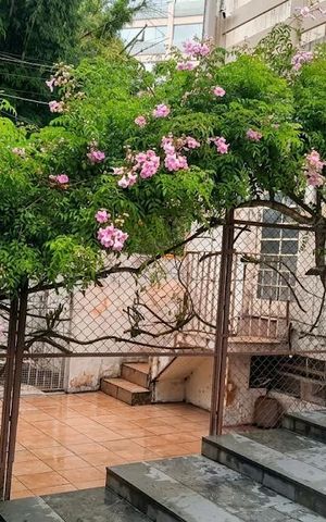 Casa à venda com 400m², 6 quartos e 4 vagas
