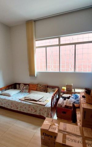 Casa à venda com 193m², 5 quartos e 2 vagas Casa à venda com 193m², 5 quartos e 2 vagasquarto 3